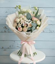 Букет цветов из:  Розы и Лизиантусы #REPLACE_PRED# Райки