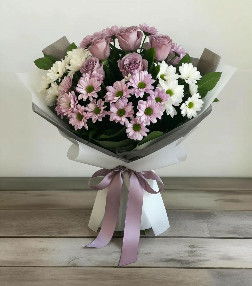 Букет цветов из: Хризантемы и Розы в Райки