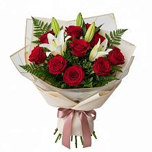 Букет цветов из:  Лилии и Розы в Райки