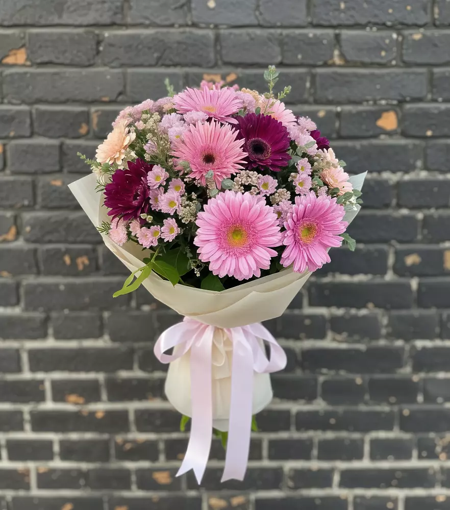 Букет цветов из: Герберы и Хризантемы в Райки
