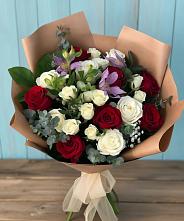 Букет цветов из:  Розы и Альстромерии в Райки