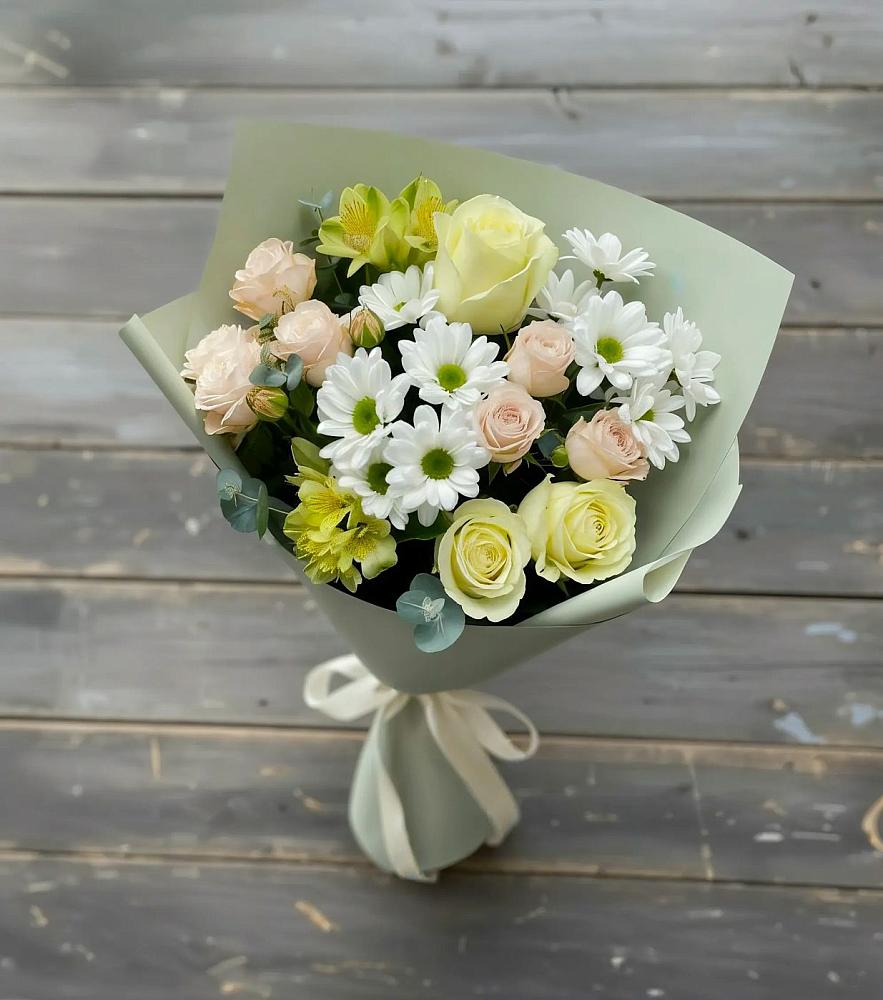 Букет цветов из: Альстромерии, Розы и Хризантемы в Райки