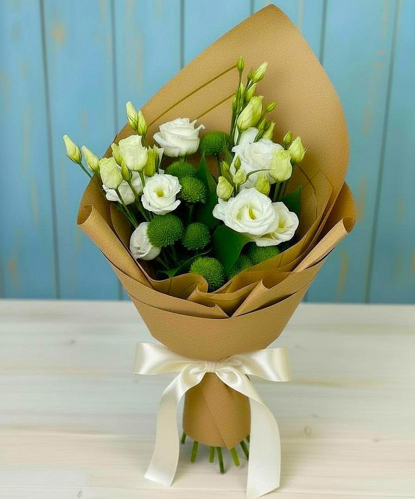 Букет цветов из: Хризантемы и Лизиантусы в Райки