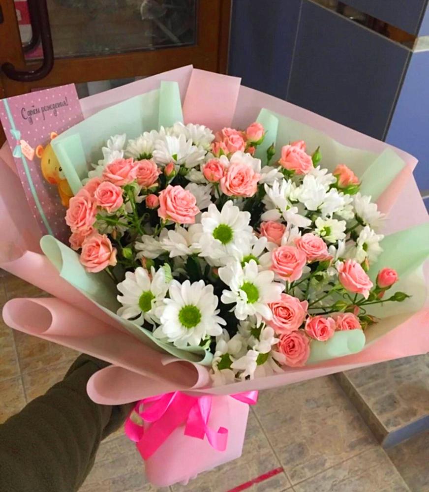 Букет цветов из: Розы и Хризантемы в Райки