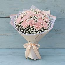 Букет цветов из:  Гвоздики в Райки