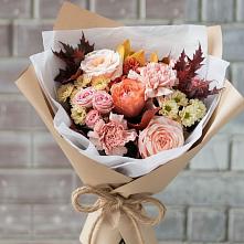 Букет цветов из:  Гвоздики, Хризантемы и Розы в Райки