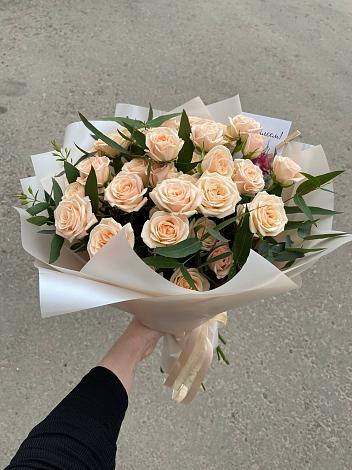Букет Кремовые розы Латте в Райки