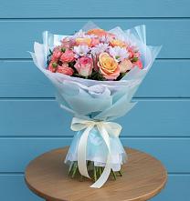 Букет цветов из:  Хризантемы и Розы в Райки