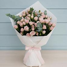 Букет цветов из:  Розы в Райки