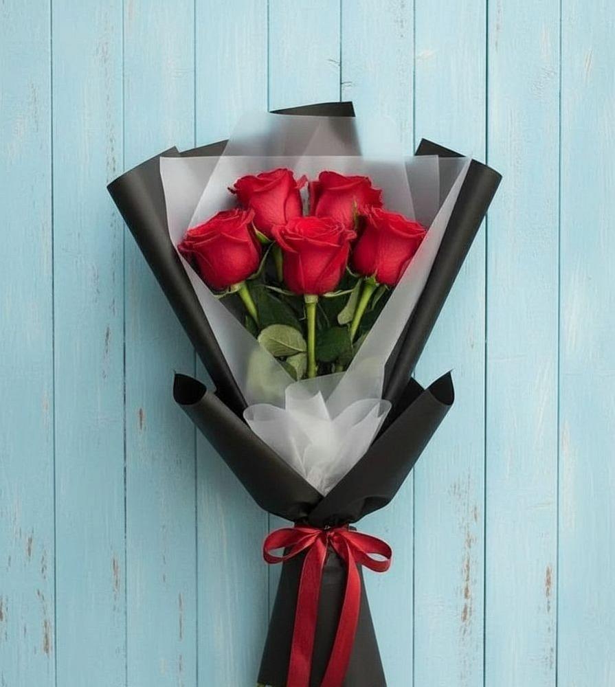 Букет цветов из: Розы в Райки